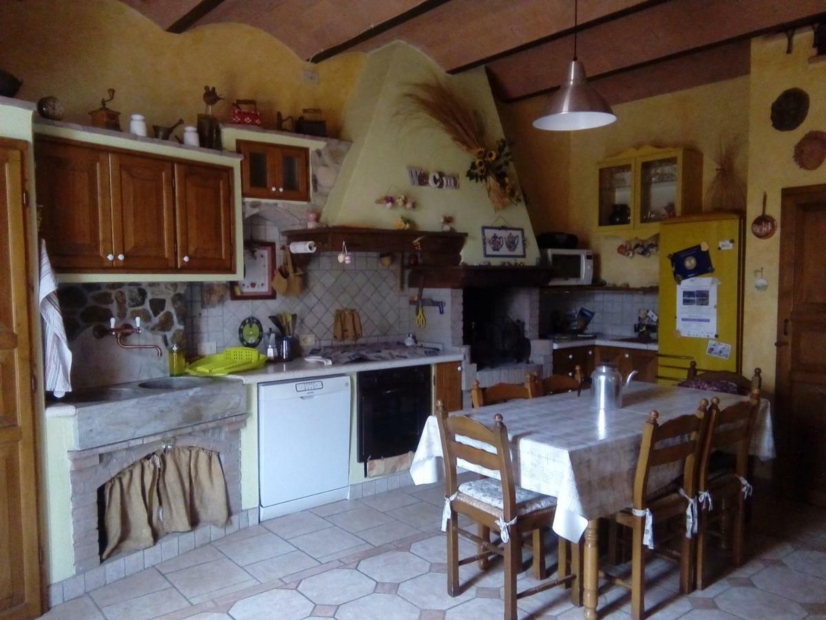 Carlo'S Country House Castellina Marittima Exterior foto