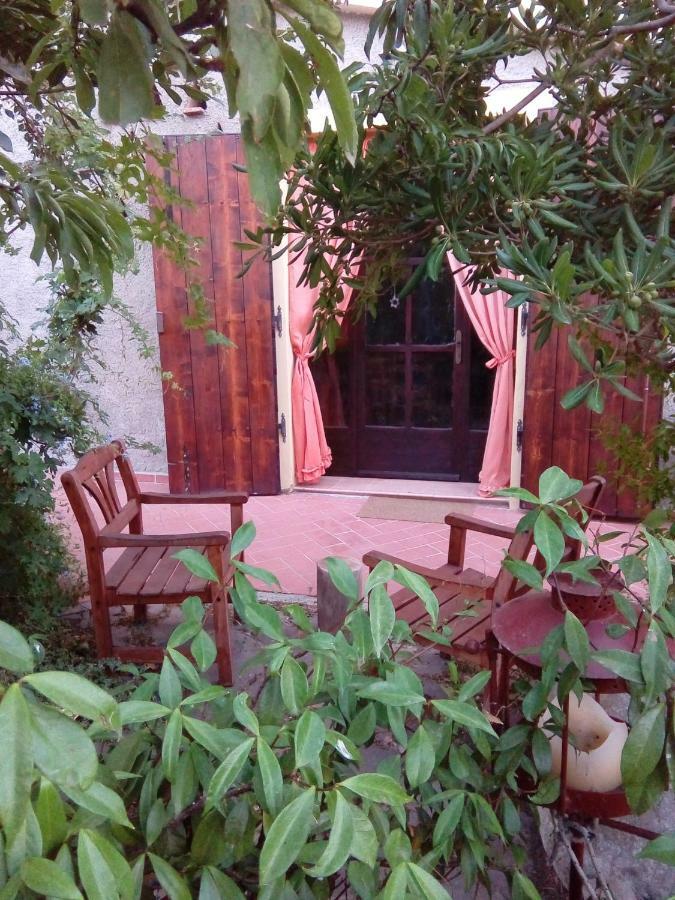 Carlo'S Country House Castellina Marittima Exterior foto